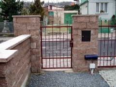 Tvarované ozdobné výplně bran